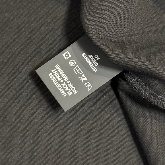 Black Vetements Hi-Speed Logo Grail T-Shirt Men’s Size Large - Picture 3 of 4